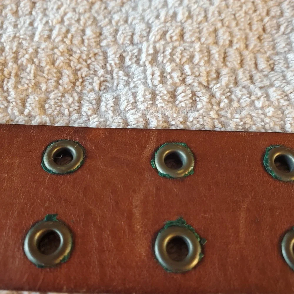 Amanda Smith Brown Leather Double‎ Prong Grommet Belt Womens Small RN13711